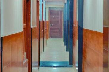 Hotell Raghunandan Near Shree Ram Janambhumi