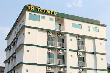 Albergue 98 Tower Chiang Mai