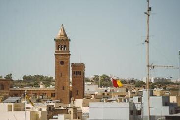 پانسیون The Beach House