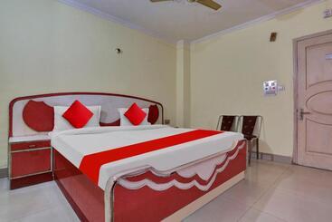 Hotel O Abhishek Residency