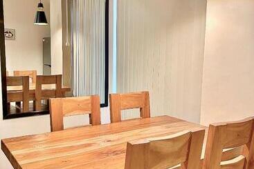 Apart Hotel The Amyzing Suite Condotel Goshen Land Towers, Central Baguio