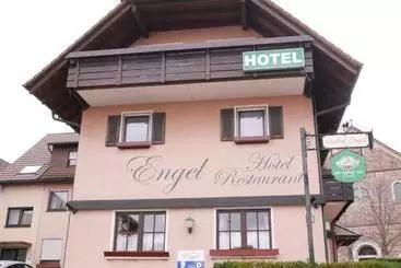 ホテル Gasthaus Engel