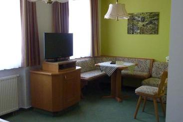 בית מלון כפרי Gasthaus Zum Schwanen