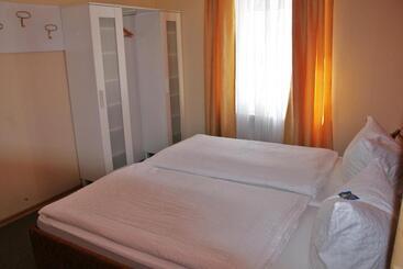 Hotell Pension Dresdener Panorama