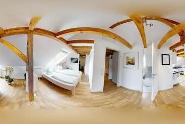 ホテル Pension Weinsberger Tal