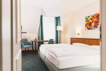 Hotel Weingut Pastoriushaus   Artur Steinmann