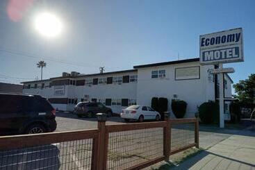 Hotelli Sierra Motor Lodge   A Sierra Blue