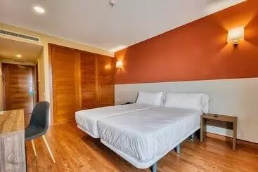 Hotell Checkin Madrid Móstoles