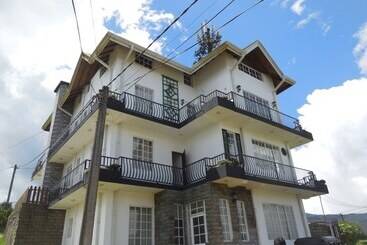 Hotel Terrabella   Nuwara Eliya