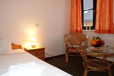 בית מלון כפרי Waren Alte Warener Zeitung