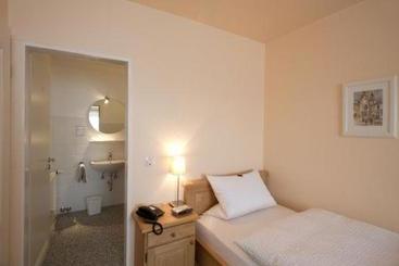 酒店 Pension Hommen