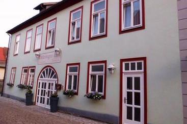 Отель Thüringer Hof Hildburghausen