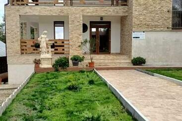 הוסטל Casa Daria