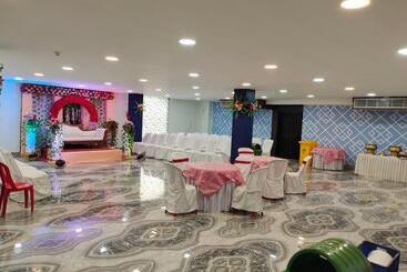 فندق Jd Grand Inn