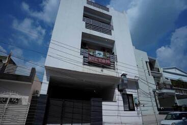 Hotel Star Inn