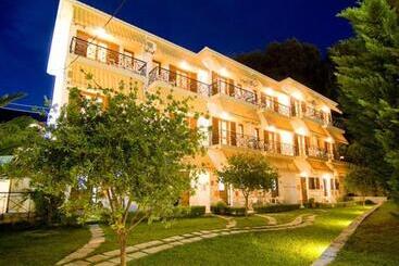 Hotelli Angelika Elegant