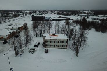 酒店 Kempeleen Moottorimaja