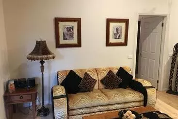 Weeroona Bed And Breakfast