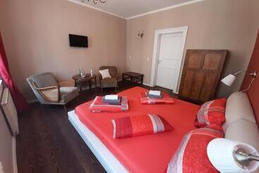 Hotel Pension Havana Club