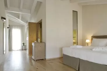 Relais Rossar Boutique Hotel Garda & Hills