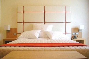 בית מלון כפרי Al Ritrovo Ristorante & Albergo