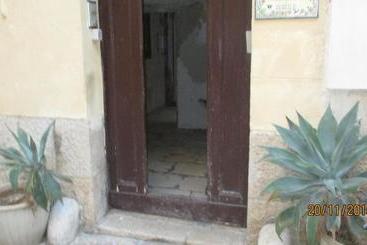 בית מלון כפרי Graziella Rooms And Apartments