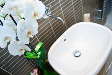 هتل Locanda De La Spada