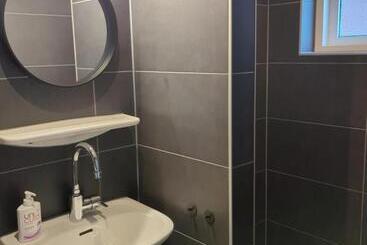 בית מלון כפרי Ouddorp Connection Guesthouse   Ouddorp