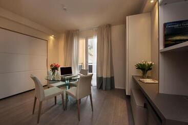 Отель Villa Del Poggio Prosecco Bike