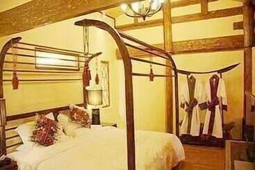 Hotel Lijiang On Road Mansion