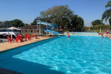 簡易ホテル Ananda Pousada Chalé