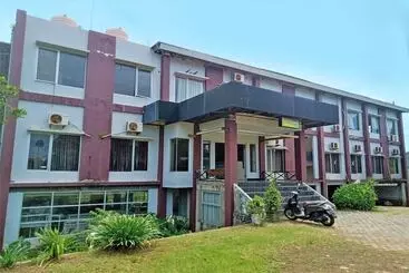 Hôtel Putri Gading 2 By Oyo Rooms