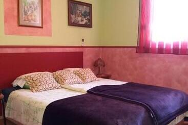 هتل Apartment&rooms Globus Mostar