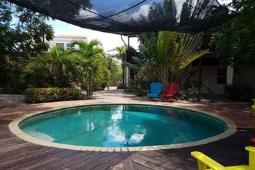 Otel White Beach Apartments - Noord/eagle Beach