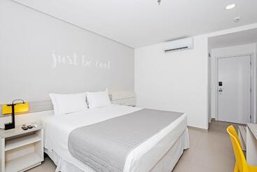 Otel Candeias Guarujá