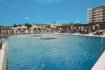 ホテル Royalton Blue Waters Montego Bay, An Autograph Collection All Inclusive Resort