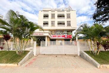 בית מלון כפרי Victory Grand Attibele