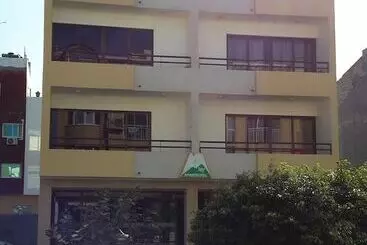 هتل آپارتمان Lt Apart