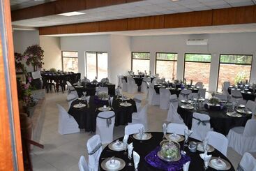 פנסיון Pretoria North Lodge