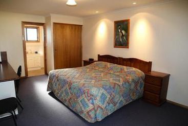 בית מלון כפרי Little Desert Nature Lodge