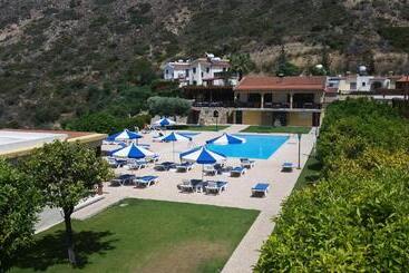 Pelekanos Apartments