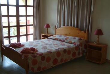 Pelekanos Apartments