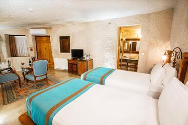 Hotel Imperial Cave Suites & Spa