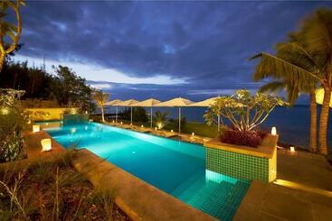 Appartements touristiques Myra Seafront Suites And Penthouses By Lov