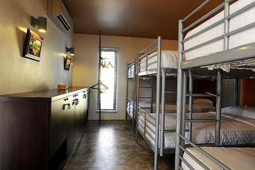 Pension The Village House