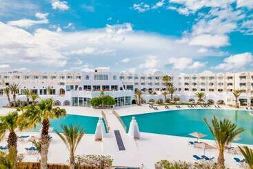 ホテル Best Time Alkantara Djerba