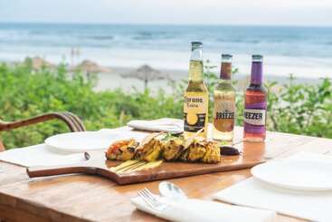 Hotel Amadi Beach Front Resort