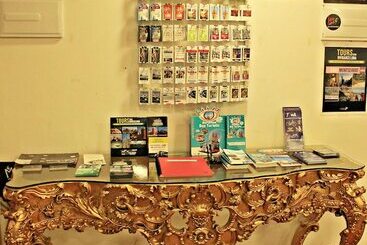 Galaxy Star Hostel Barcelona