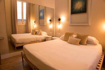 هتل Cami Gallery Barcelona