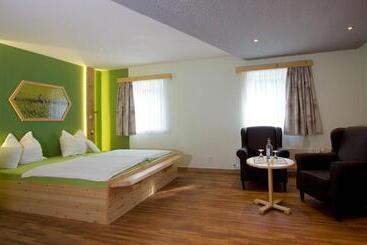 Отель Gasthof Lafrenz